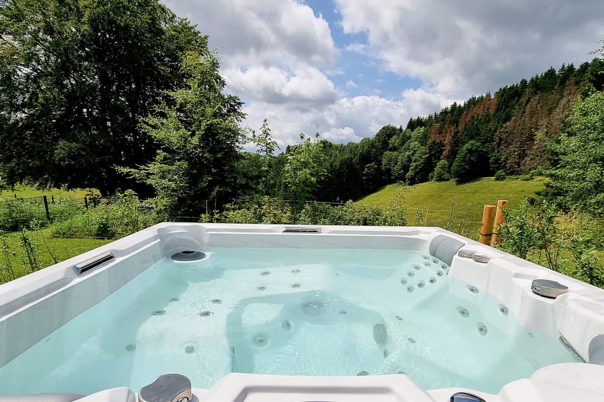 Asten Chalet Whirlpool